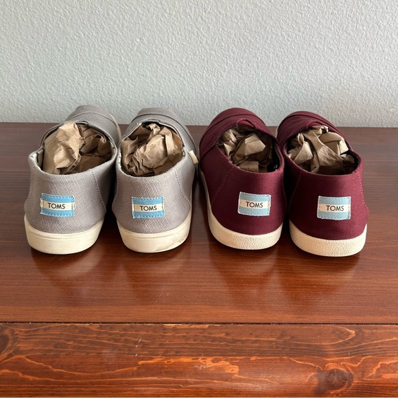 TOMS Women’s Slip-On Shoes Bundle (2 Pairs) Gray & Burgundy Canvas Flats 9.5 - Picture 3 of 5